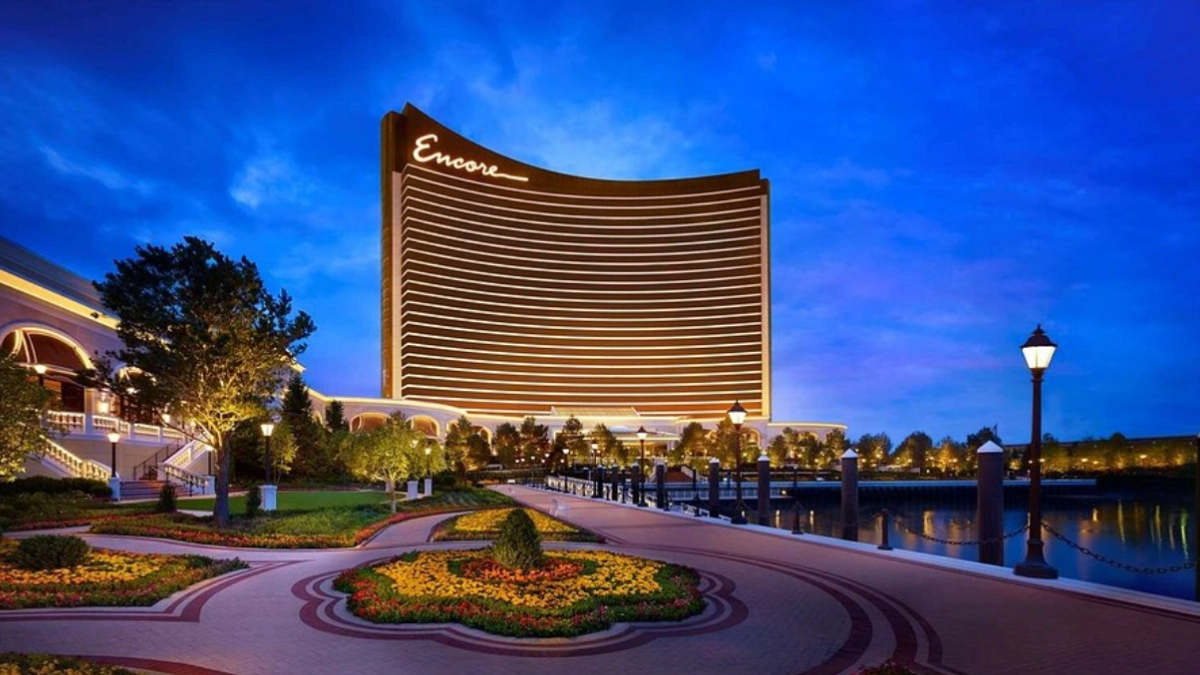Chauffeur-driven transportation to Encore Boston Harbor